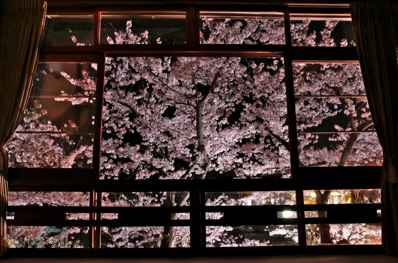 Tsutaya Ryokan Toyooka  Eksteriør billede