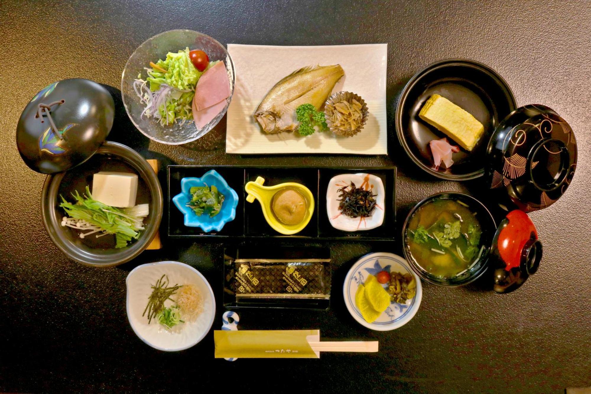 Tsutaya Ryokan Toyooka  Eksteriør billede