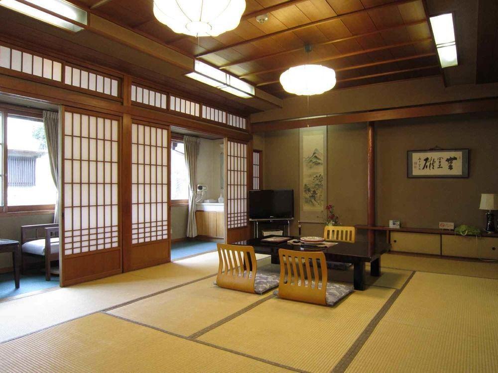 Tsutaya Ryokan Toyooka  Eksteriør billede